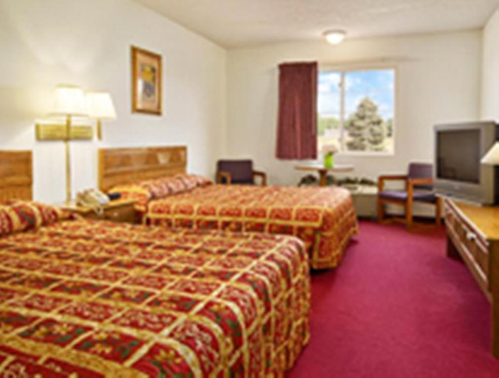 Westwood Inn & Suites - Kimball 객실 사진