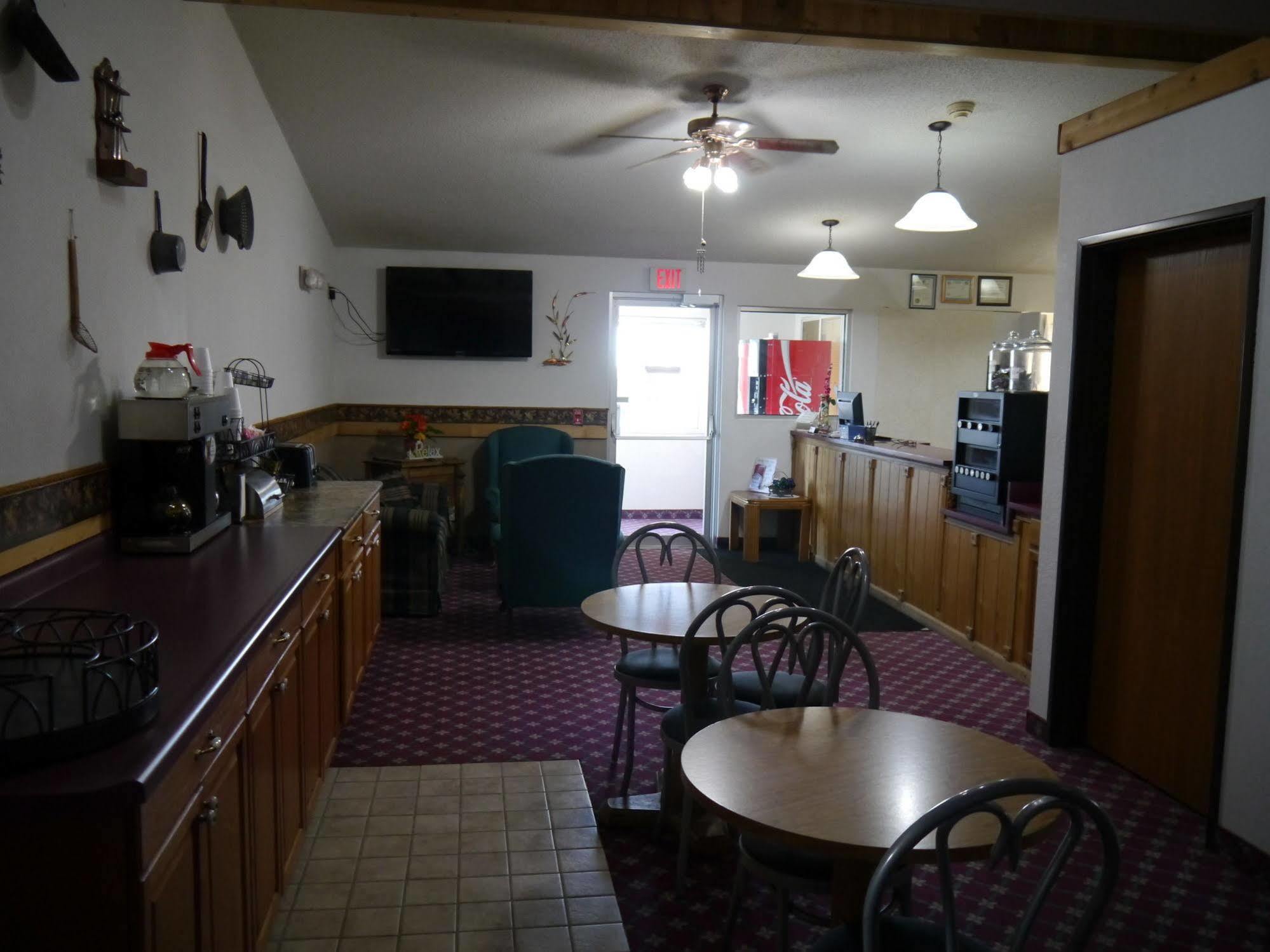 Westwood Inn & Suites - Kimball 외부 사진