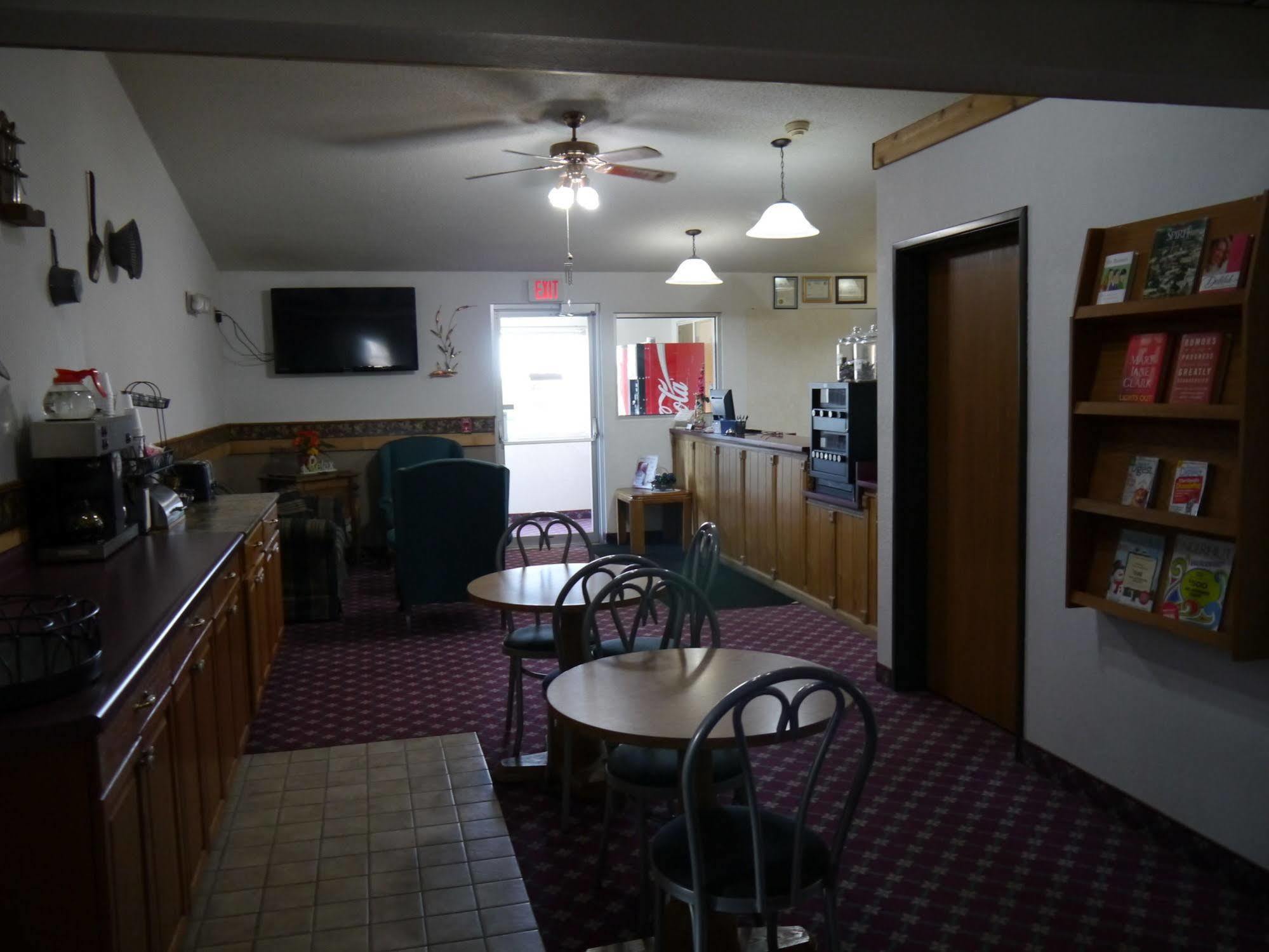Westwood Inn & Suites - Kimball 외부 사진